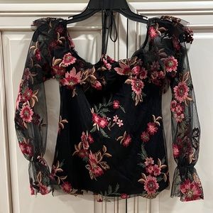 Supply and Demand off-the Shoulder Ruffled Long Sleeve Top XS BLACK WITH PINK